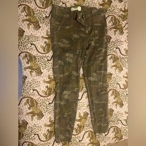 By Anthropologie Camo skinny pants size 31 never worn